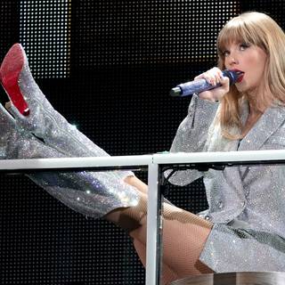 The Eras Tour 4k wallpaper