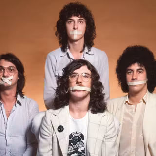 Seru Giran wallpaper