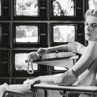 The Man Who Fell To Earth wallpaper