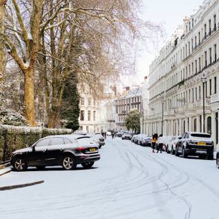 London snow wallpaper