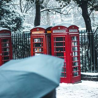 London snow wallpaper