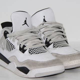 Jordan 4 military black wallpaper