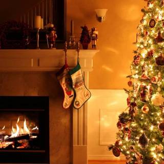 Burning Xmas tree wallpaper