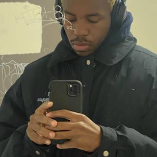 Montell Fish wallpaper