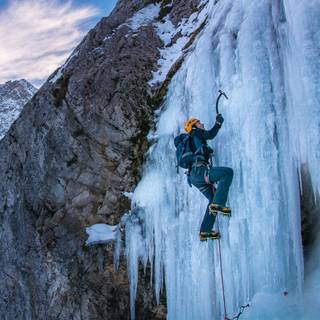Ice climbing wallpaper