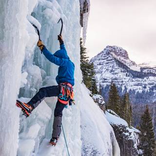Ice climbing wallpaper