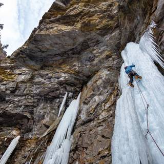 Ice climbing wallpaper