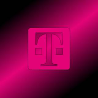 Pink letter T wallpaper