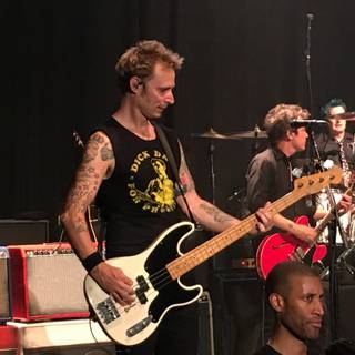 Mike Dirnt wallpaper