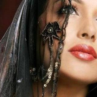 Gorgeous women wallpaper