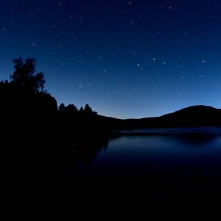 Black night 4k wallpaper