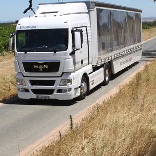 Phone truck wallpaper