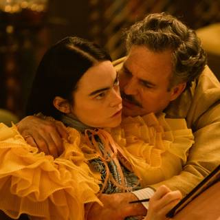 Poor Things movie wallpaper