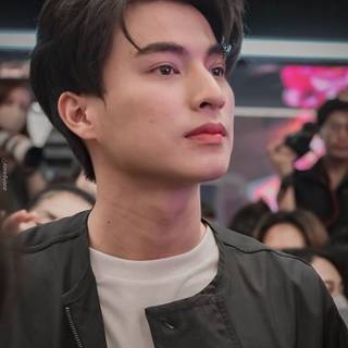 Kanawut Traipipattanapong wallpaper