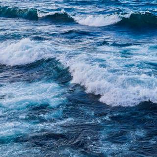 Sea breeze wallpaper