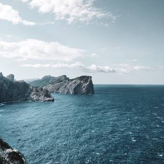 Sea breeze wallpaper