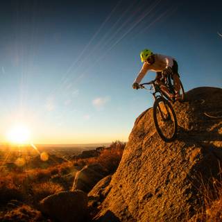Mountain biking 4k wallpaper