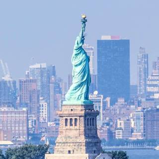 Statue iPhone wallpaper