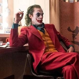 Joker iPhone 12 wallpaper