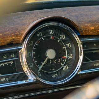 Vintage car iPhone wallpaper