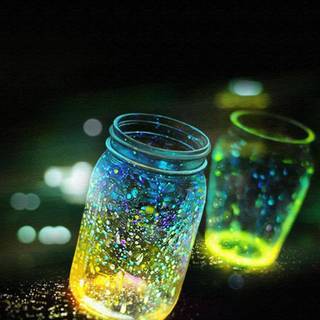 Glowing phone wallpaper