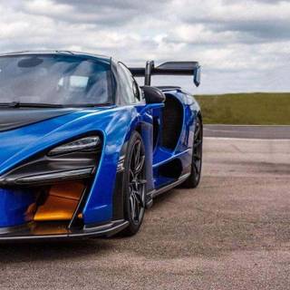 McLaren Senna iPhone wallpaper