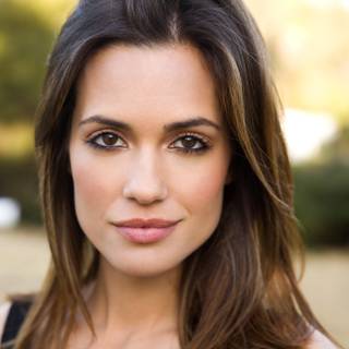 Torrey DeVitto wallpaper