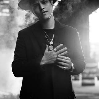 Bruno Mars iPhone wallpaper