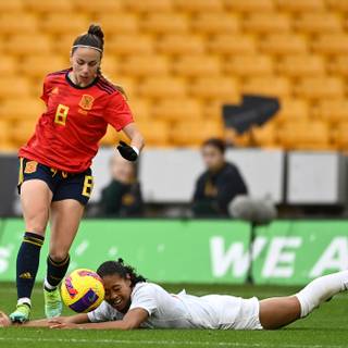 Athenea del Castillo wallpaper