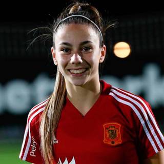 Athenea del Castillo wallpaper