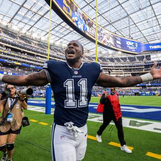 Football PFP wallpaper