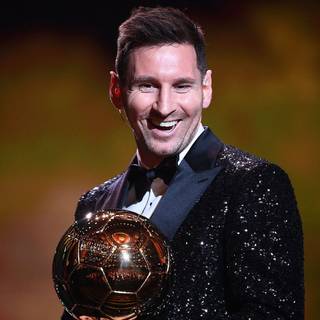 Messi golden ball wallpaper