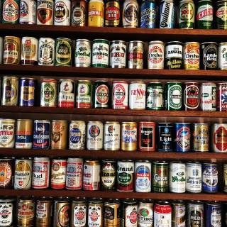 Beer can wallpaper