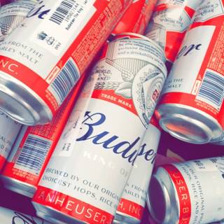 Beer can wallpaper