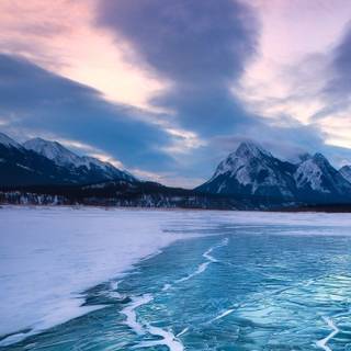 iPhone lake wallpaper