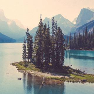 iPhone lake wallpaper