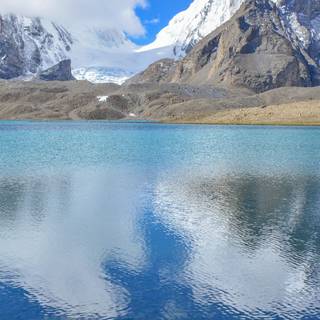 iPhone lake wallpaper