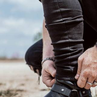 Phone shoes wallpaper