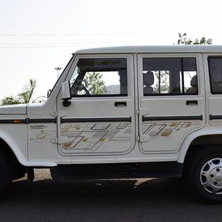 Mahindra Bolero B4 wallpaper