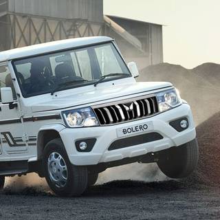 Mahindra Bolero B4 wallpaper