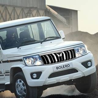 Mahindra Bolero B4 wallpaper