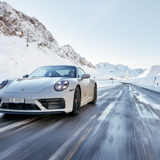 Porsche snow wallpaper