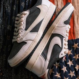 Jordan 1 mocha wallpaper