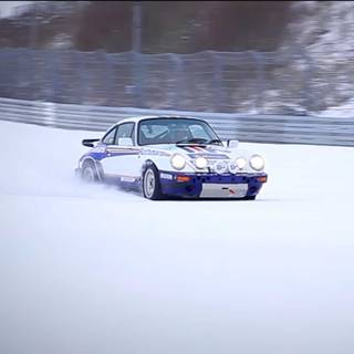 Porsche snow wallpaper