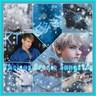 Thomas Brodie Sangster aesthetic wallpaper