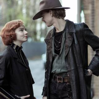 Thomas Brodie Sangster aesthetic wallpaper