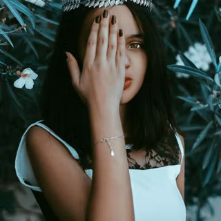 Queen girl wallpaper