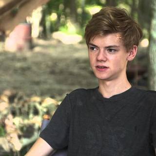Thomas Brodie Sangster aesthetic laptop wallpaper