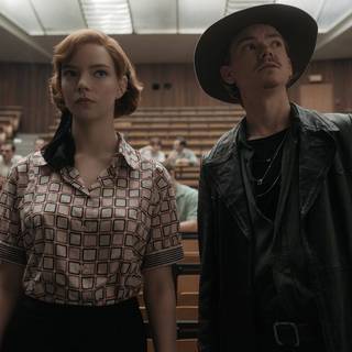 Thomas Brodie Sangster aesthetic laptop wallpaper