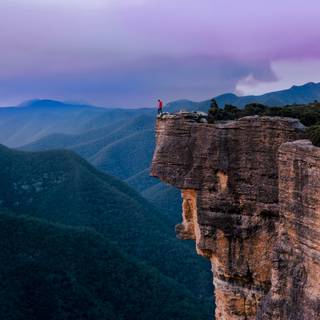 Mountain edge wallpaper